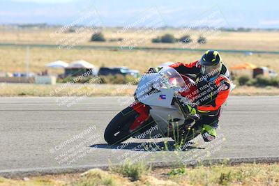 media/Oct-15-2023-TrackXperience (Sun) [[85198ff50b]]/Group 2/session 4 turn 3/